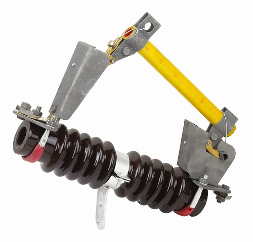 RW7-12/100A、RW7-12/200A戶外高壓陶瓷跌落式熔斷器